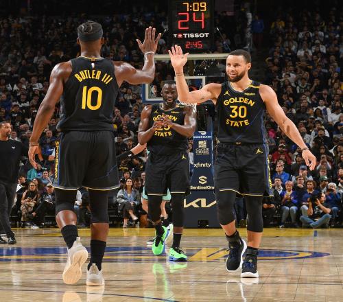 来了，曼联！主帅批准，引进1.6亿三大强援！两“废柴”闪电离队