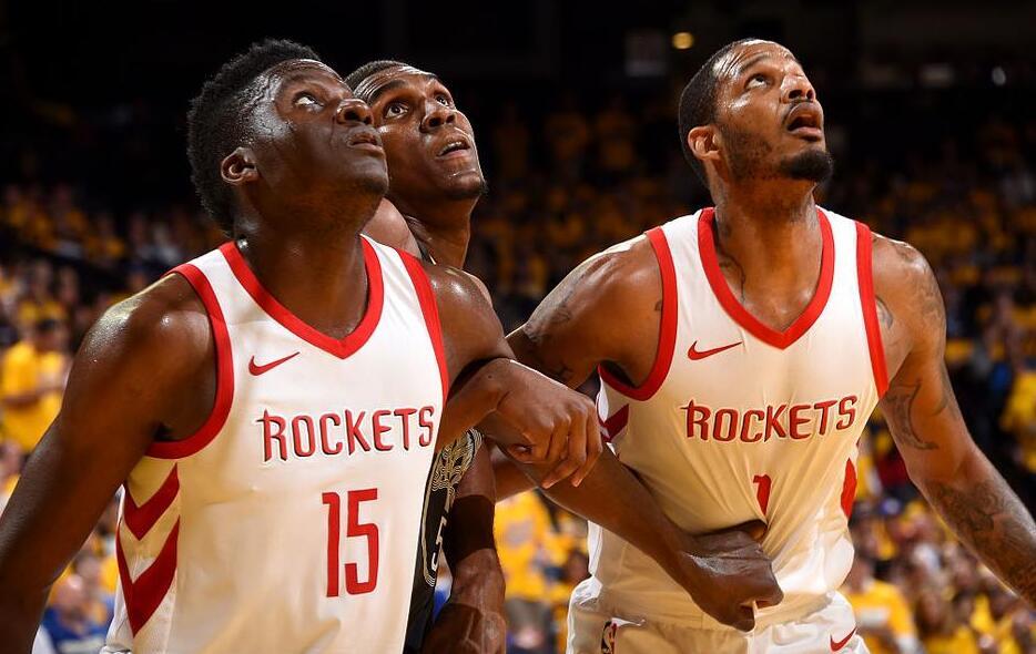 Relevo：皇马球员讨论维尼修斯情况，称他难拒沙特巨额报价