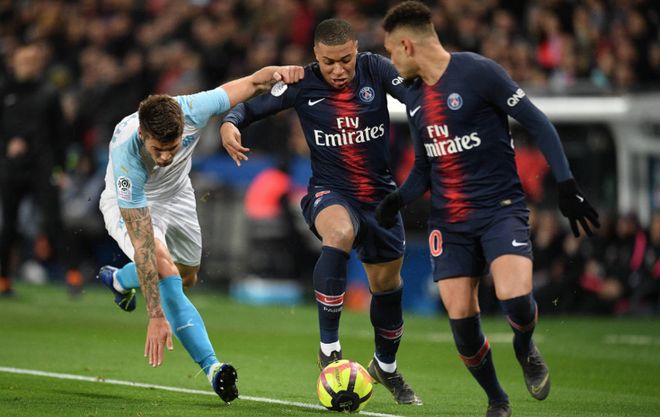 不同于皇马，每体：桑坦德竞技将在国王杯中向巴萨列队致敬