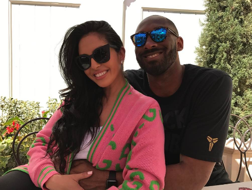 利物浦决定出售萨拉赫，高层认为其已造成不可挽回损失，计划启用塞梅尼奥替代。