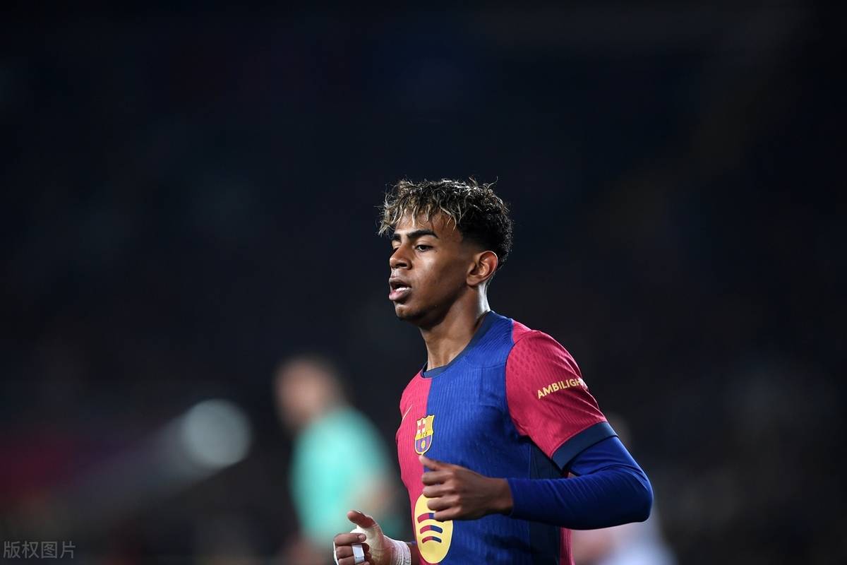 让哈兰德“歇一歇”！昔日MVP走回正轨，他应当接过曼城领军大旗